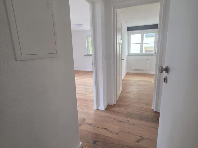 Biberach an der Riß: Kleinere komplett modernisierte, marktplatznahe 2 Zimmer Wohnung in Biberach