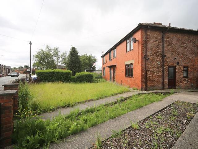 Bickershaw Lane, Bickershaw WN2, 3 bed semi detached house to rent, £1,100 pcm | PrimeLocation