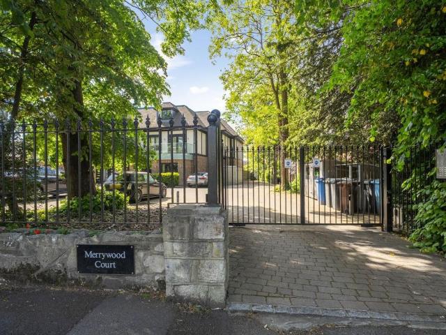 Bickley Park Road, Bromley BR1, 2 bed flat to rent, £2,500 pcm | PrimeLocation