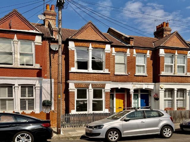 Bickley Street, Tooting SW17, 2 bed maisonette to rent, £2,195 pcm | PrimeLocation