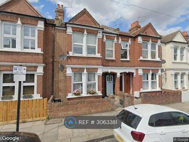Bickley Street, London SW17, 3 bed maisonette to rent, £2,850 pcm | PrimeLocation