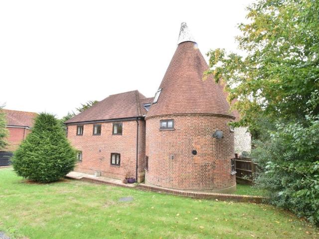 Bicknor Lane, Bicknor, Sittingbourne ME9, 3 bed property to rent, £2,100 pcm | PrimeLocation