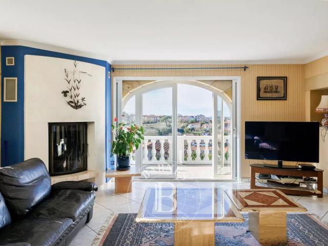 Bidart Guethary, En Position Dominante, Maison Sur Parcell. 182m² Bidart