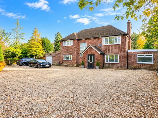 Biddenham Turn, Biddenham, Bedford MK40, 5 bed detached house to rent, £2,750 pcm | PrimeLocation