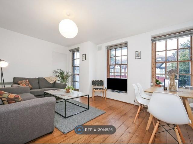 Biddestone Road, London N7, 2 bed flat to rent, £2,600 pcm | PrimeLocation