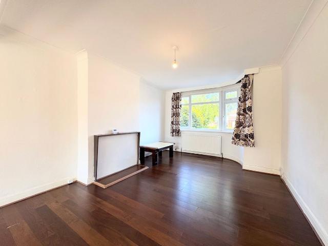 Bideford Close, Edgware HA8, 3 bed semi detached house to rent, £2,300 pcm | PrimeLocation