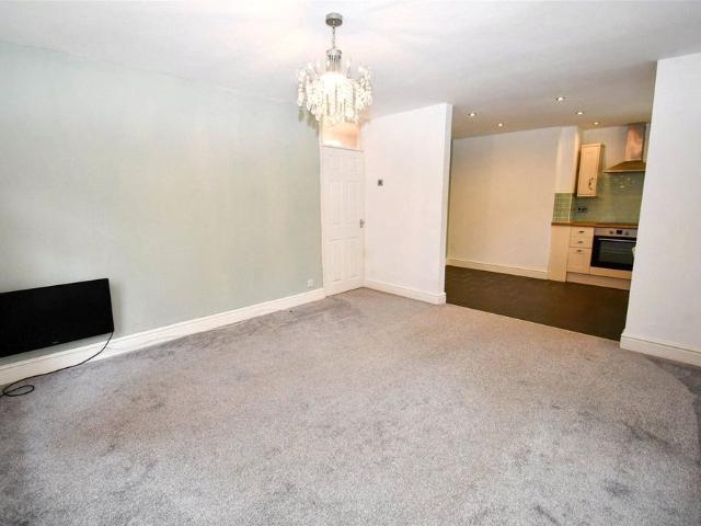 Bidston Road, CH43 6XG, Prenton