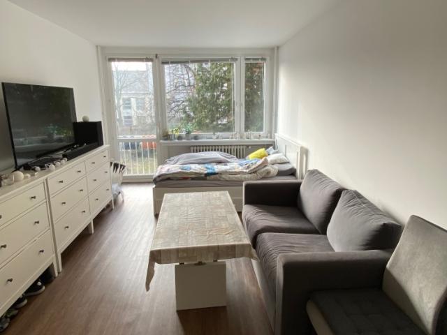 Biete zentrale Wohnung zur Untermiete in Berlin Mitte