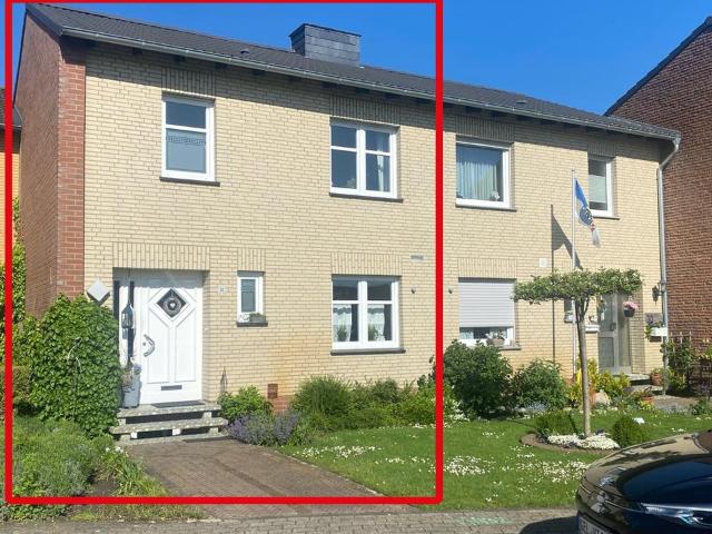 Bieterverfahren, Gepflegtes Reihenittelhaus in Geldern Veert