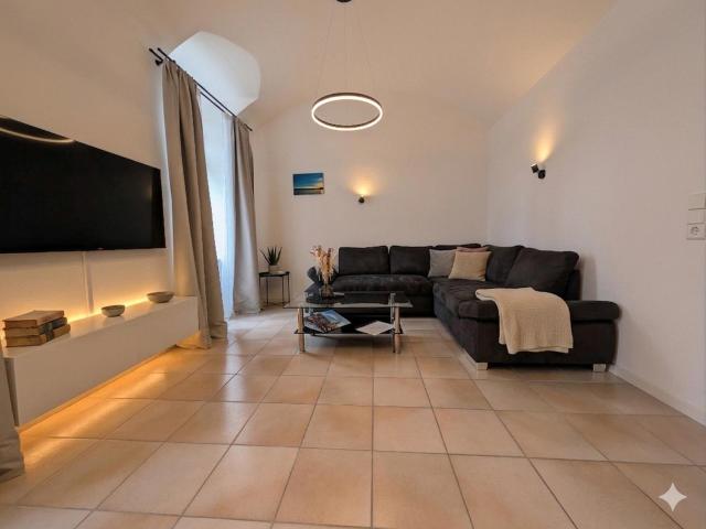 BIETERVERFAHREN: Zwischen Geschichte & See