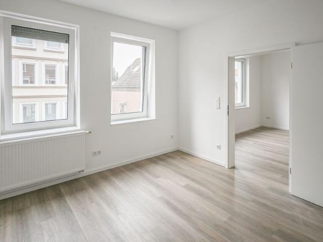 Bielefeld Innenstadt: Renovierte Dachgeschosswohnung mit Einbauküche!