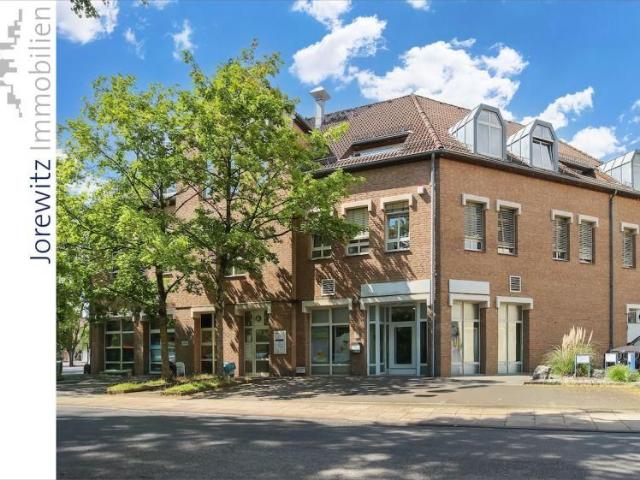 Bielefeld Mitte Nähe Stauteiche: Sanierte 3 Zimmer Wohnung mit Loggia