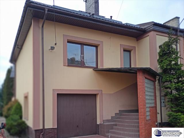 Do sprzedania przestronny dom 180 m² z ogrodem i tarasem
