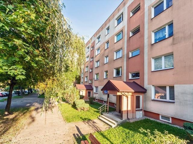 Do sprzedania przytulne mieszkanie 33,4 m² z dużym balkonem w Bielsku Bałej