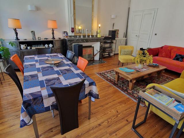 Bien de caractère: appartement de 118 m2 118m² Foix