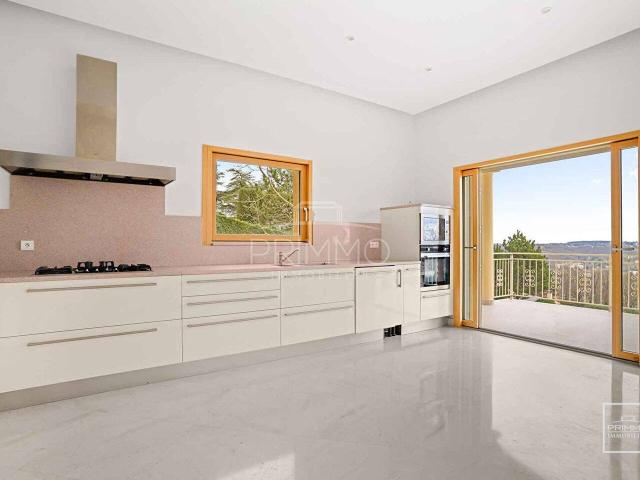 Bien exceptionnel Maison 7 pièce s 203.02 m2