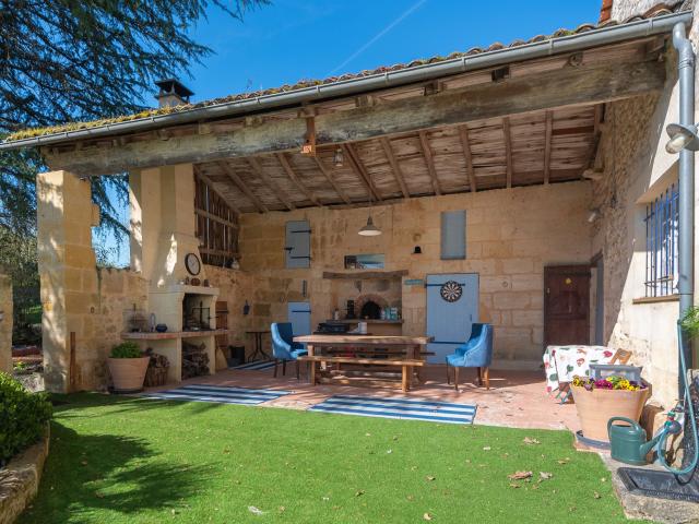 Bien En Pierre Opportunité Rare Possibilite Gite Et Ch.. 325m² Camblanes et Meynac