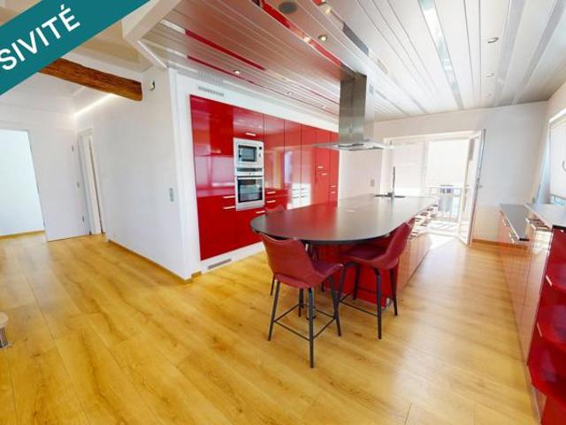 Bien rare à Didenheim: triplex de 135m2 avec cour, terrasse et dependance