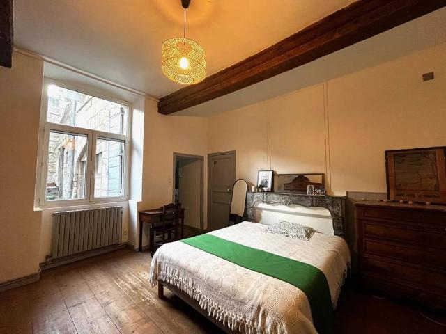 Bien rare à la location – Appartement de caractère en centre ville