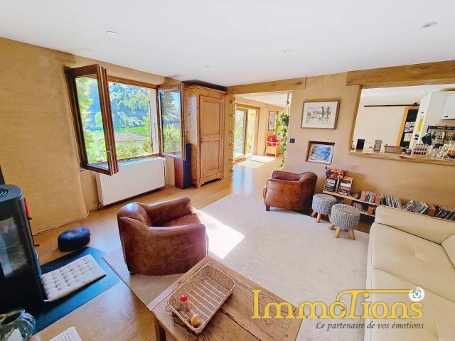 BIEN RARE sur le secteur! 130m² Saint Vérand