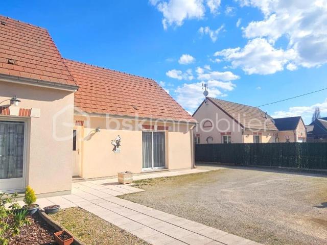 MAISON NEUVE 2023 – PLAIN PIED – 3 CHAMBRES – COMBLES AMÉNAGEABLES – SANS VIS À VIS – SULLY SUR LOIRE