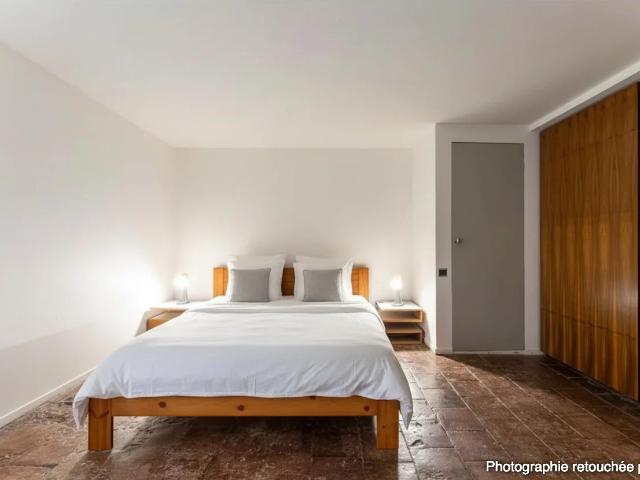 Bien unique, Vieux Port Marseille – 70 m² environ