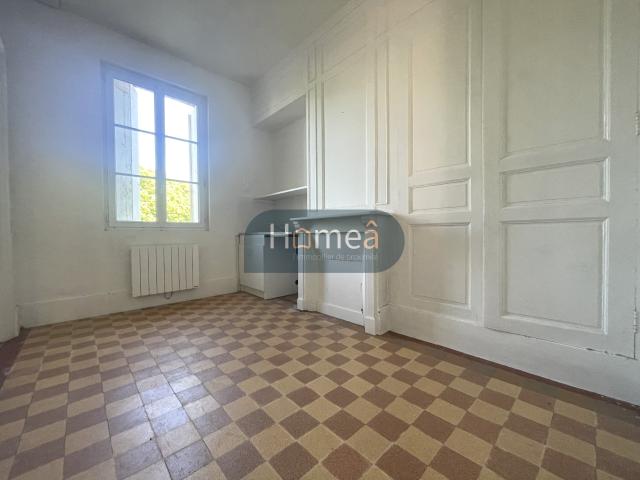 BIEN 3 CHAMBRES AVEC DEPENDANCES PROXIMITE AUFFAY