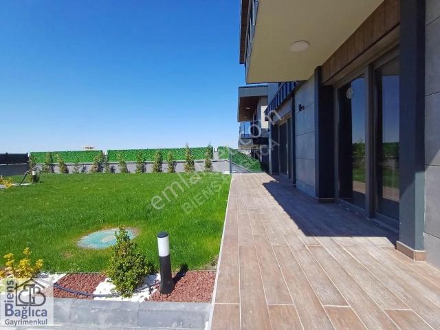 Biens Ten Takaslı 5+1 Çift Bahçeli Hamamlı Geniş Peyzajlı Villa