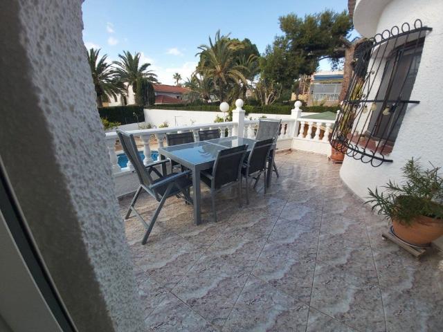 Bienvenido a esta impresionante villa independiente en Ciuda. 212m² Ciudad Quesada