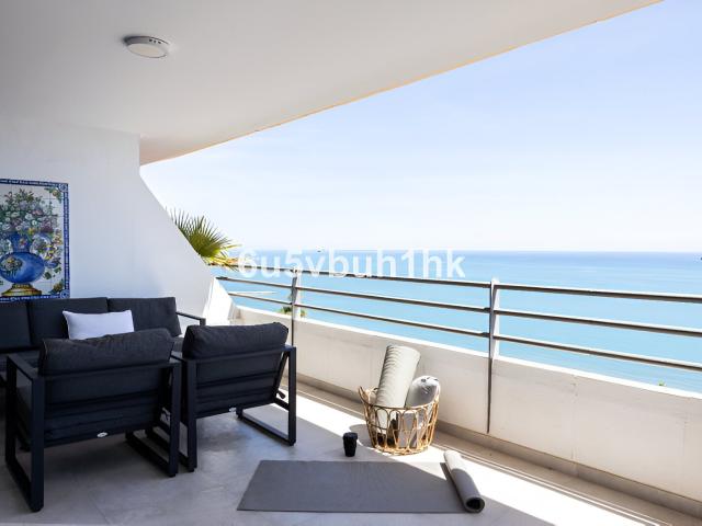 Bienvenido a tu exquisito refugio en el corazón de Monte San. 163m² Málaga