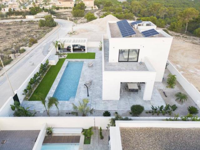 Bienvenido al oasis de serenidad y elegancia que redefine la. 224m² Lo Pepin