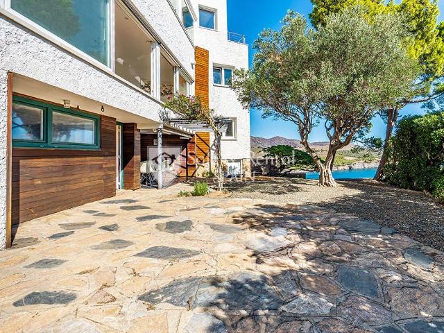 Bienvenido/A al oasis de serenidad junto al mar. Esta excepc. 245m² Llança