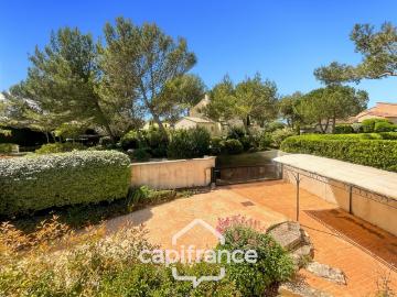 Bienvenue dans votre nouvelle villa familiale et élégante au Domaine et golf de Pont royal, 4 chambres, 110 m2, jardin 556 m2