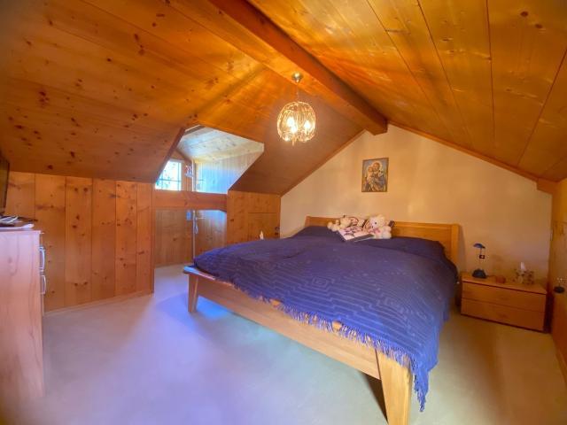 Bifamiliar house with 5.5 rooms on sale in Hospental 10 m² | dreamo. Ch