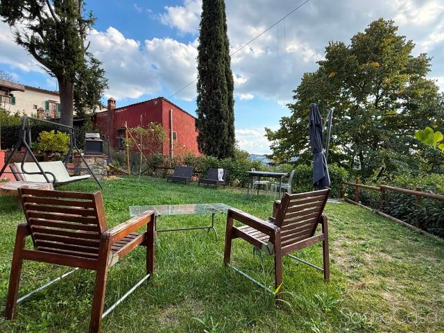 BIFAMILIARE in VENDITA a FIESOLE FIESOLE CALDINE di 4 vani