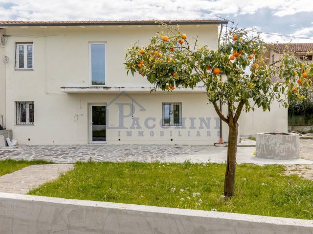 Bifamiliare in vendita a San Giuliano Terme, Arena Metato