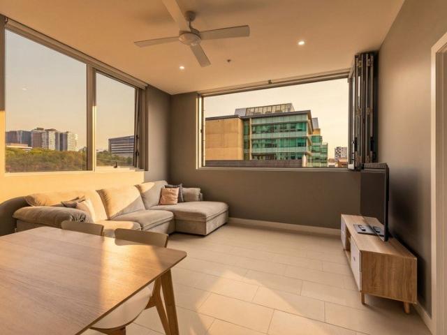 Bifold Windows, Soaring Ceilings & Views That Can Never Be Built Out