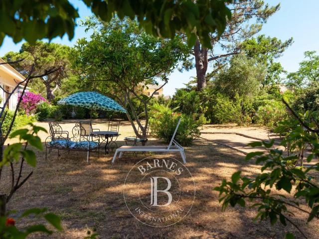 Biguglia, proche Bastia, Villa plage à pied, 4 chambres, vue. 270m² Bastia