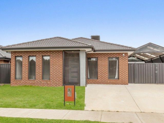 BIG 5 BEDROOM FAMILY HOME