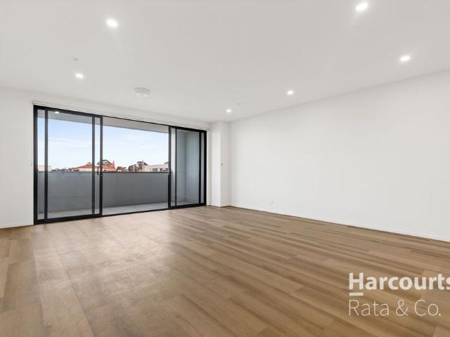 Big, Bold & Beautiful One Bedroom in the Best Location