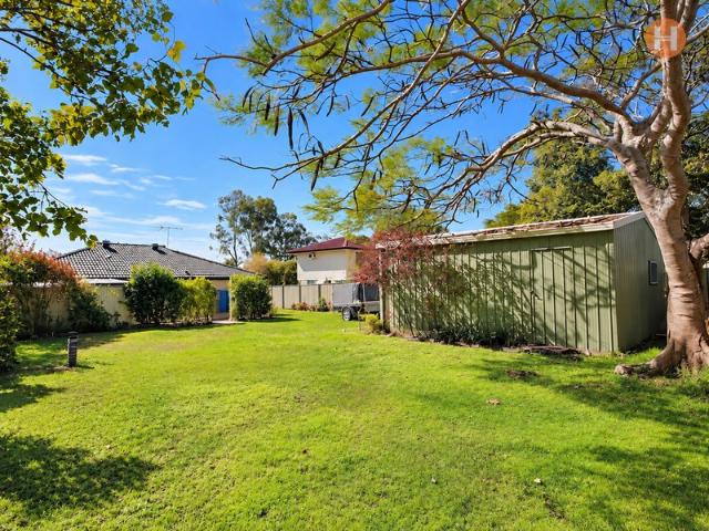 BIG BACKYARD, EVERYDAY COMFORT & A LOCATION TO LOVE!