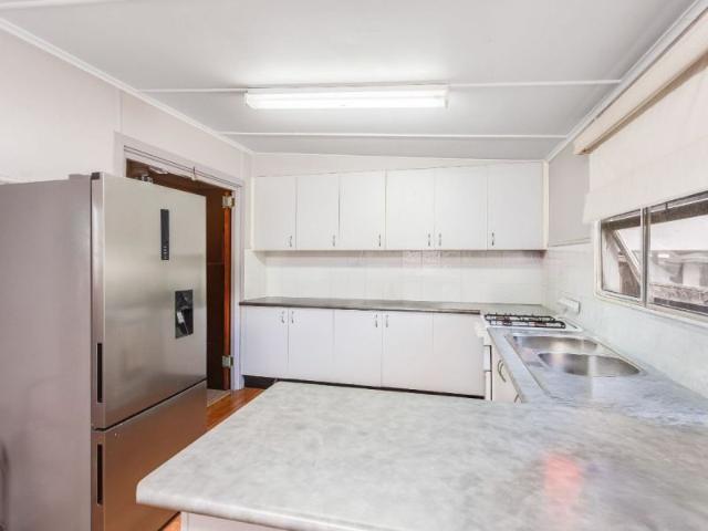Big Backyard, Flexible Living & Brilliant Hendra Convenience