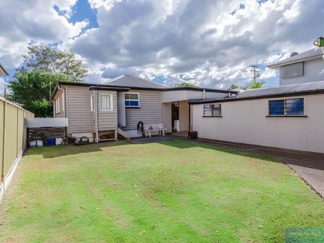 Big Backyard, Flexible Living & Brilliant Hendra Convenience