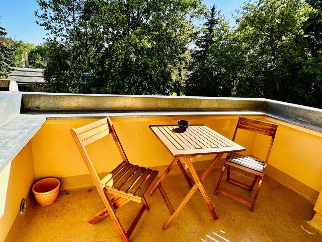 Big Balcony Apartment in Stötteritz, Leipzig Amsterdam Apartments for Rent
