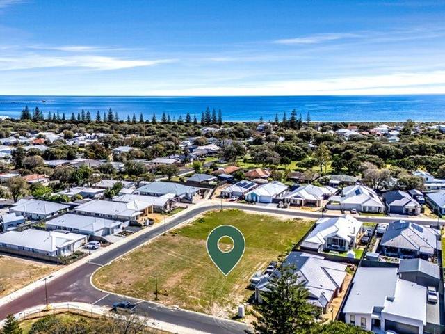 Big block, big opportunity & short stroll to the bay