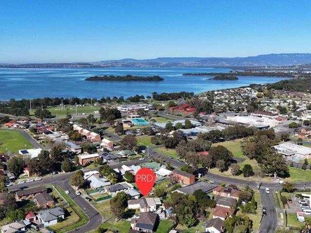 BIG BLOCK. BIG POTENTIAL. LAKESIDE LOCATION