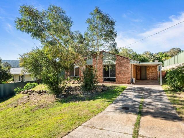 Big Block, Endless Potential in Sought After Mount Nasura!