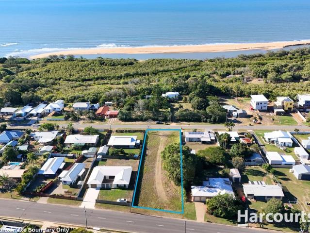 Big Block, Metres from the beach !