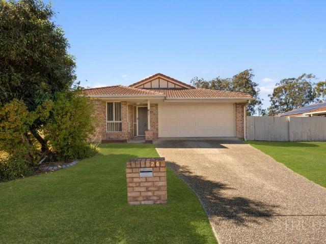 Big Block. Quiet Cul de Sac. Family Living Done Right