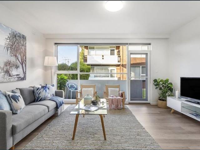BIG, BRIGHT & RENOVATED!
